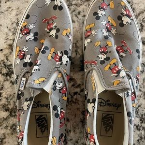 Ltd Ed. Mickey Mouse Vans Men’s 10 Women’s 11.5